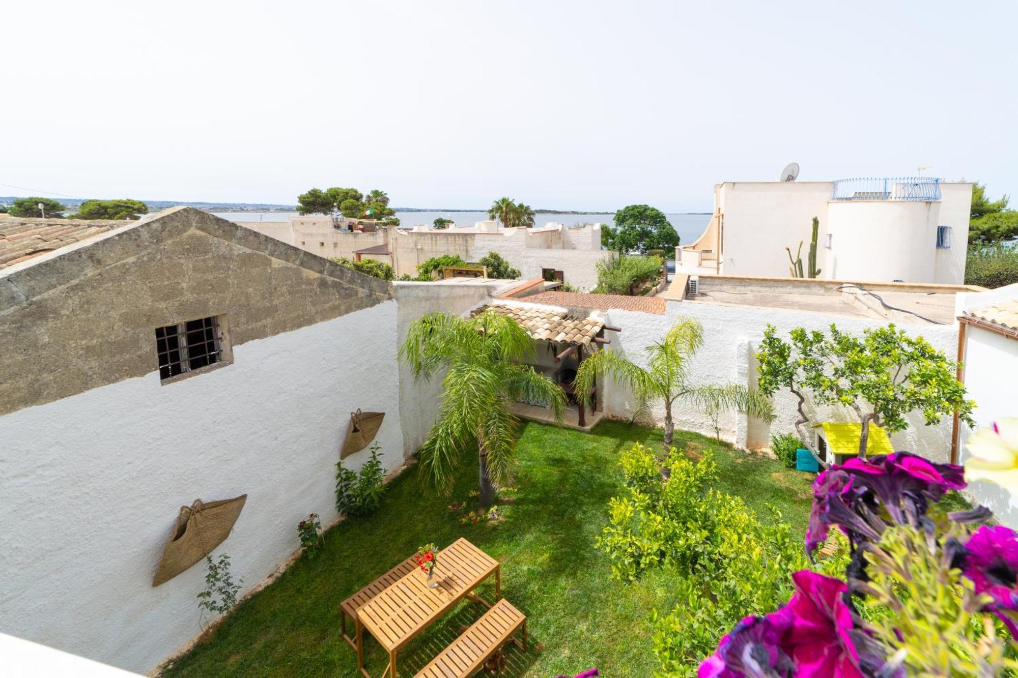 Baglio Tuzza Hotel Marsala Exterior photo